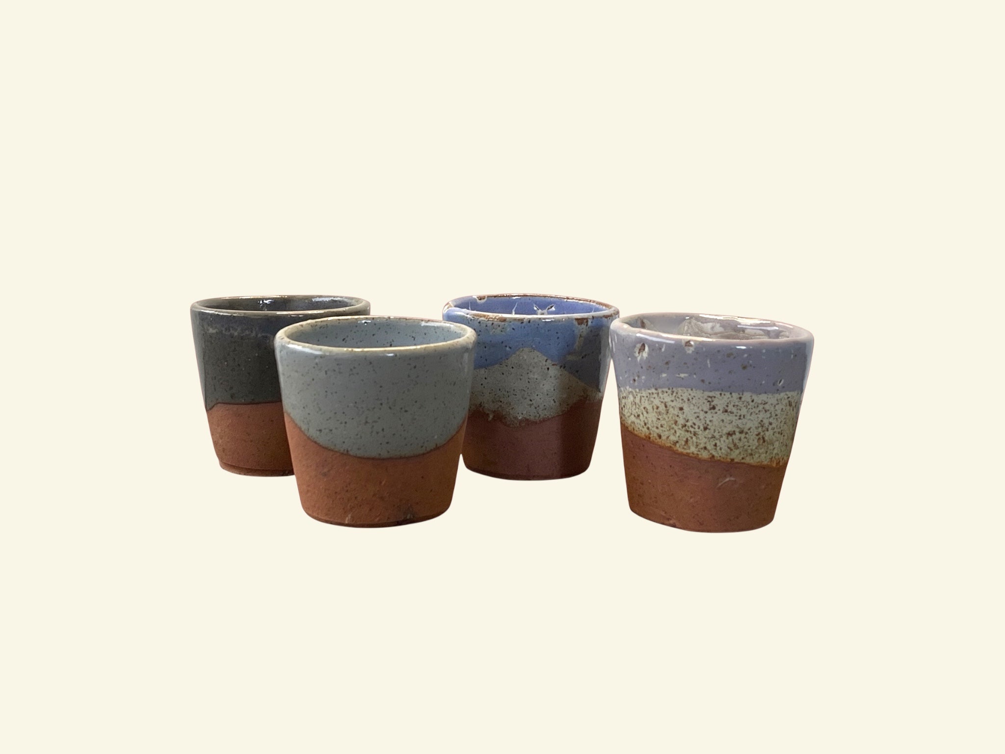 Jarra Pisco Sour Gres Azul Cobalto + 4 Vasos — Set Encuentro