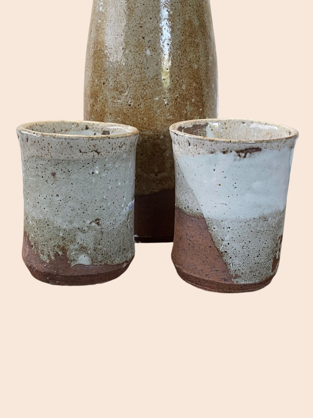 Jarra Pisco Sour Gres Gris Oxidado + 4 Vasos — Set Encuentro