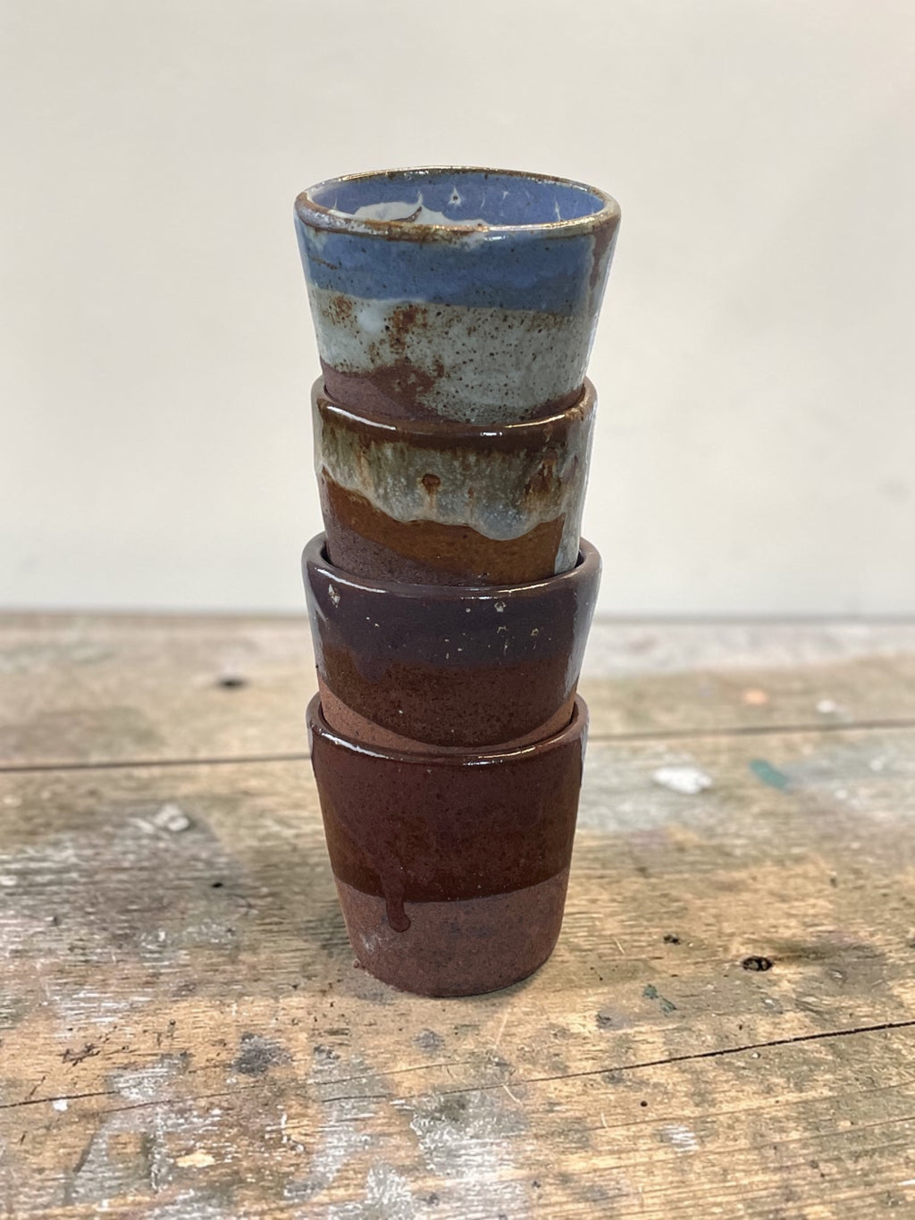Jarra Pisco Sour Gres Azul Cobalto + 4 Vasos — Set Encuentro